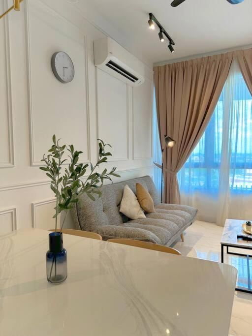 Netflix Two Bedroom Troika Kota Bharu Homestay 118 Екстериор снимка